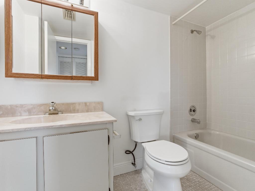 14310 Strathmore Lane 402