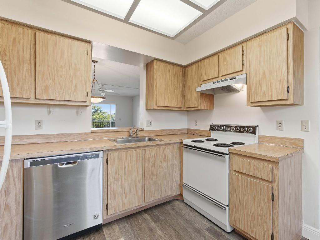 14310 Strathmore Lane 402