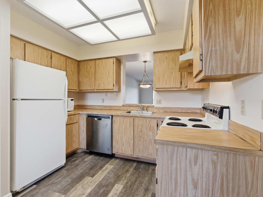 14310 Strathmore Lane 402