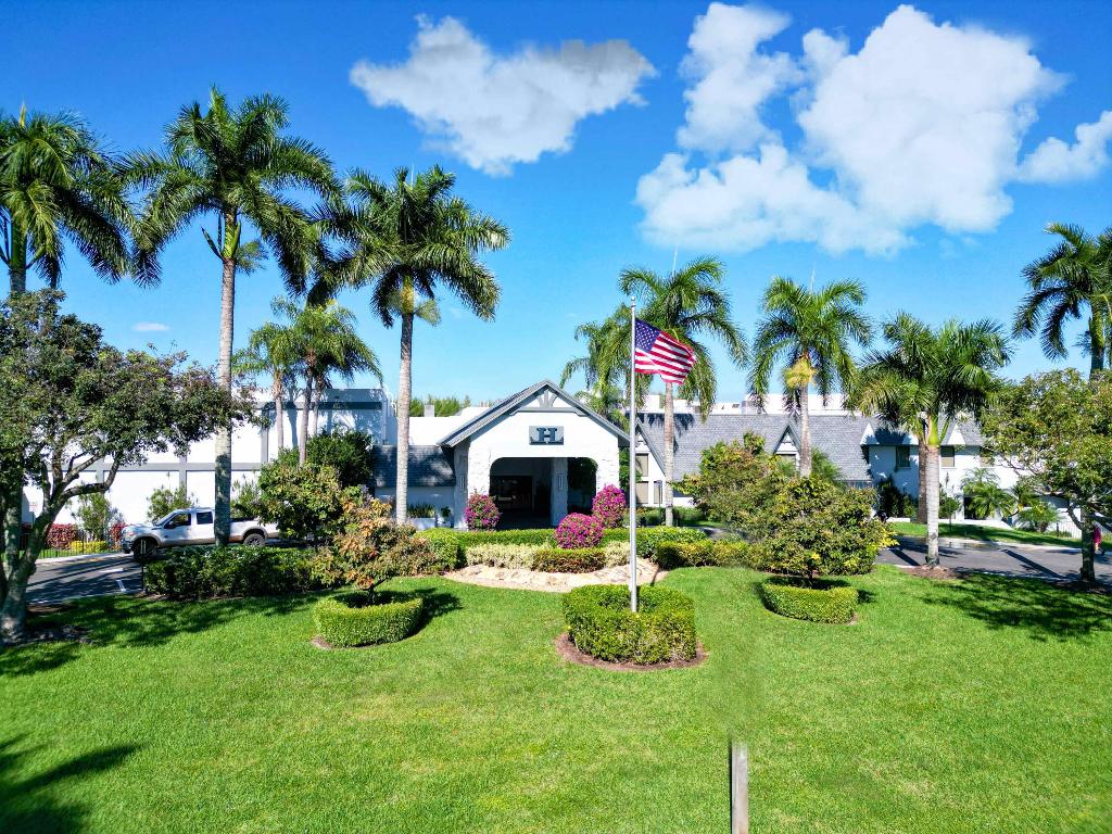 14310 Strathmore Lane 402