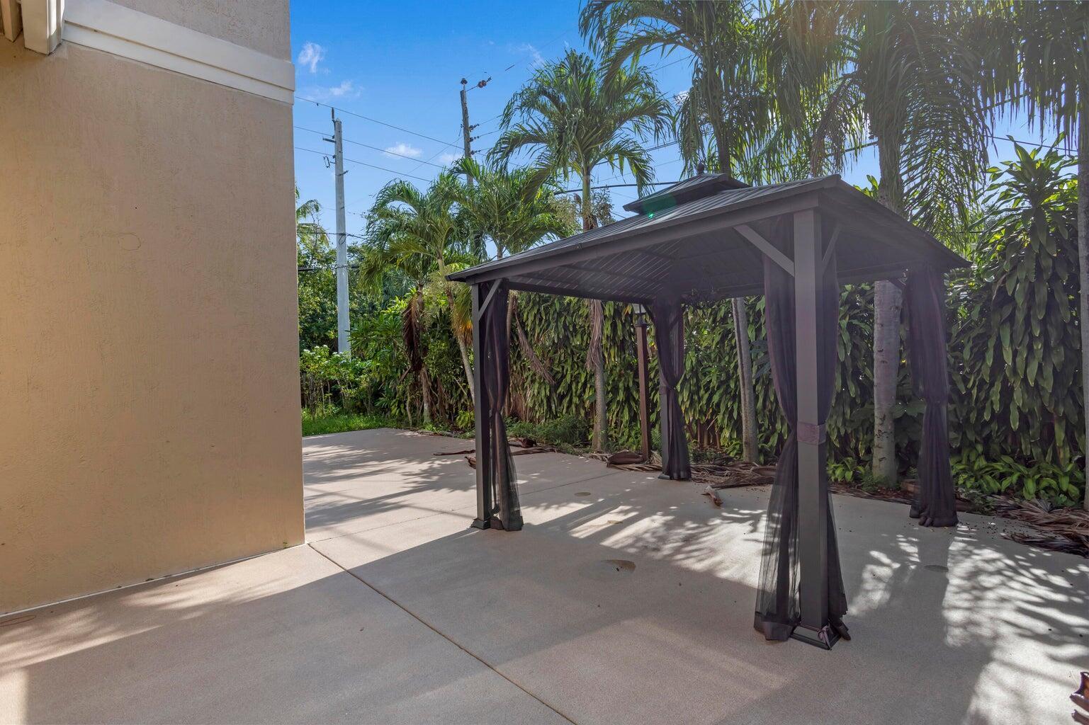 4500 SW 25th Terrace