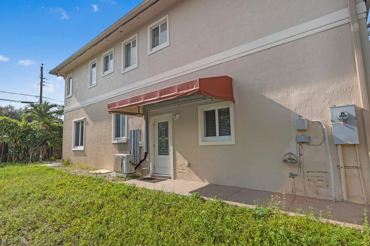 4500 SW 25th Terrace