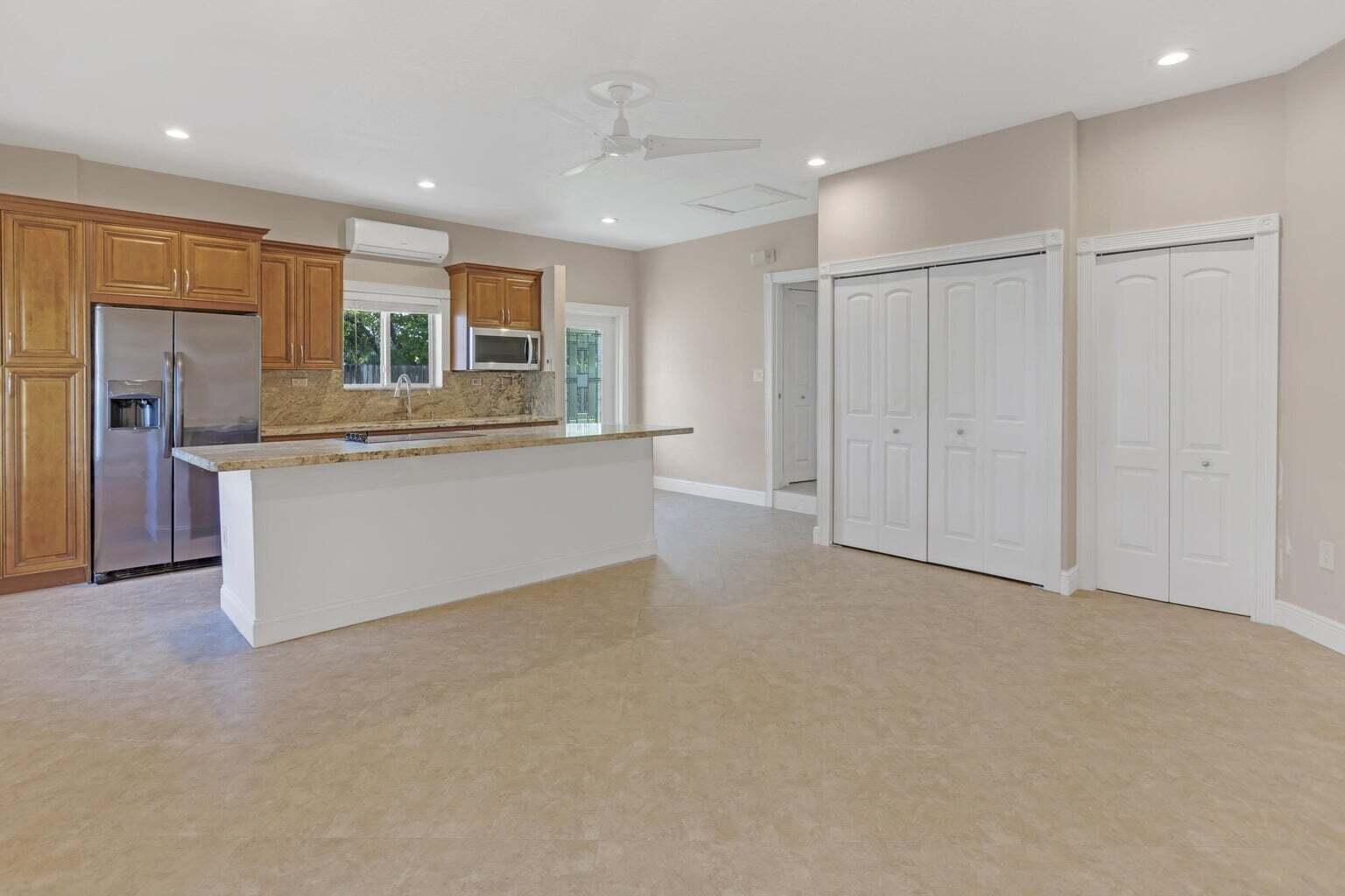 4500 SW 25th Terrace