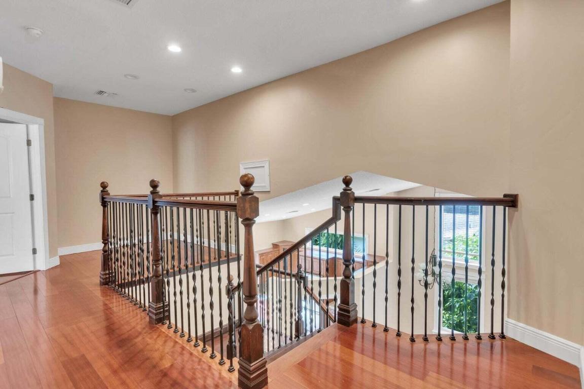 4500 SW 25th Terrace