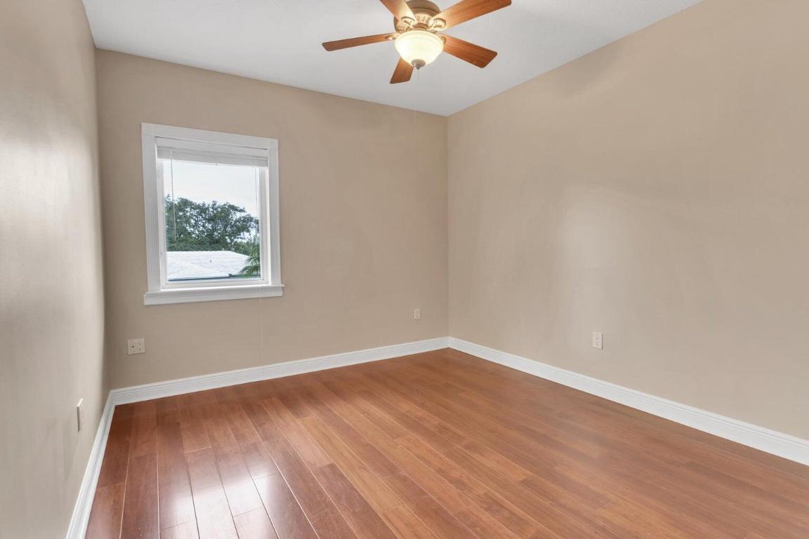 4500 SW 25th Terrace