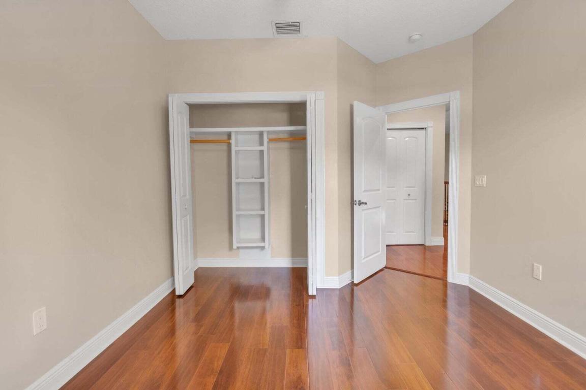 4500 SW 25th Terrace