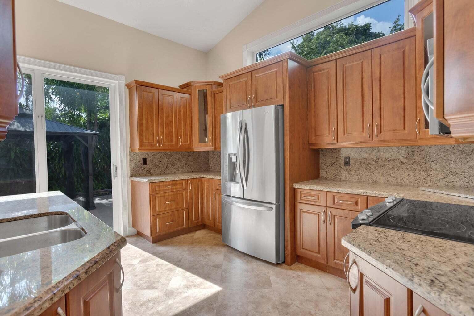 4500 SW 25th Terrace