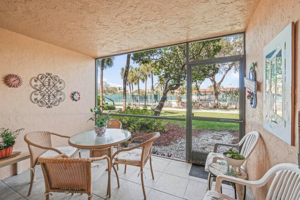 755 Dotterel Road 1105