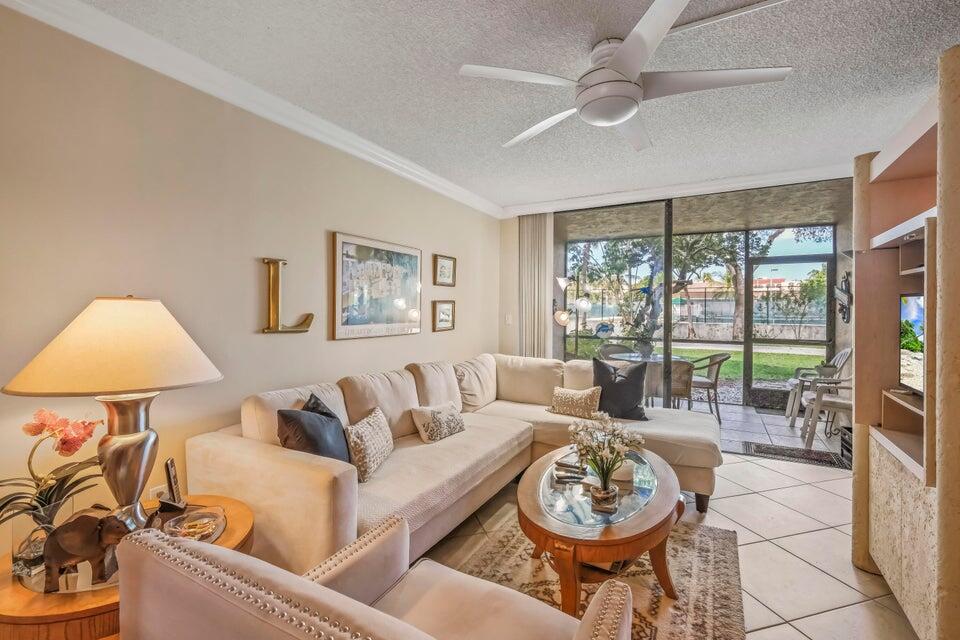 755 Dotterel Road 1105