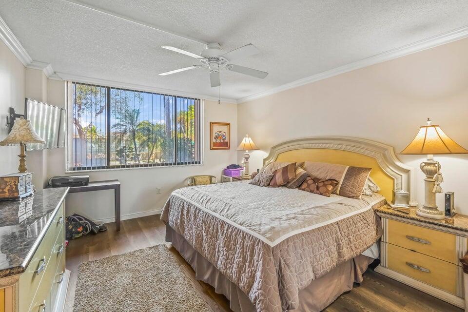 755 Dotterel Road 1105
