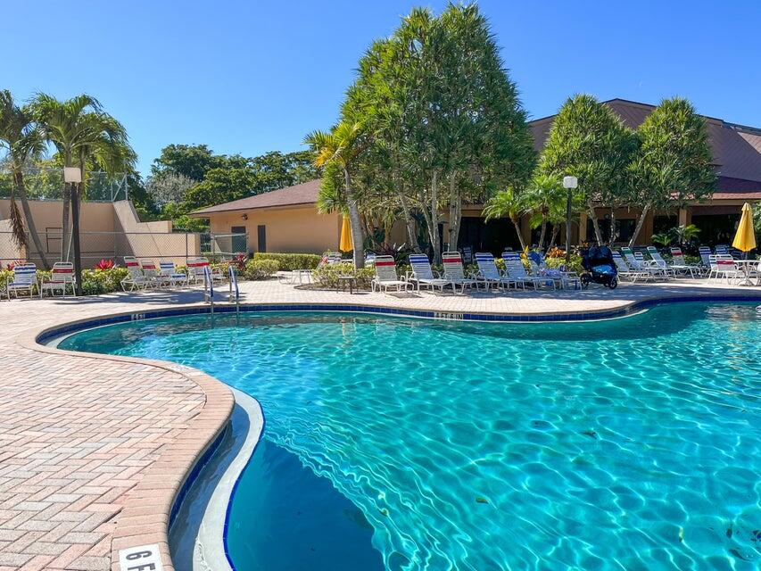 755 Dotterel Road 1105
