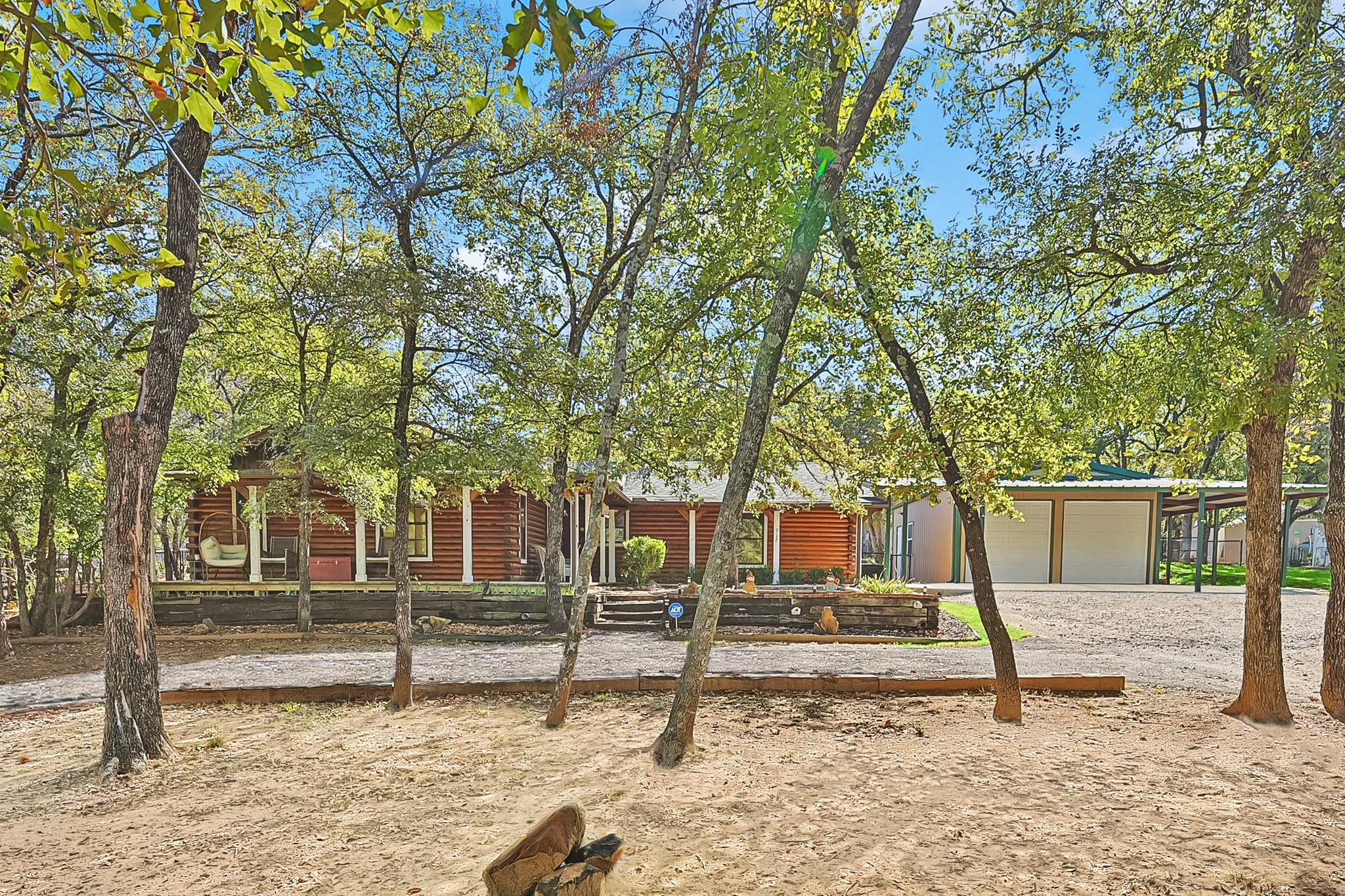 912 Jarvis Lane