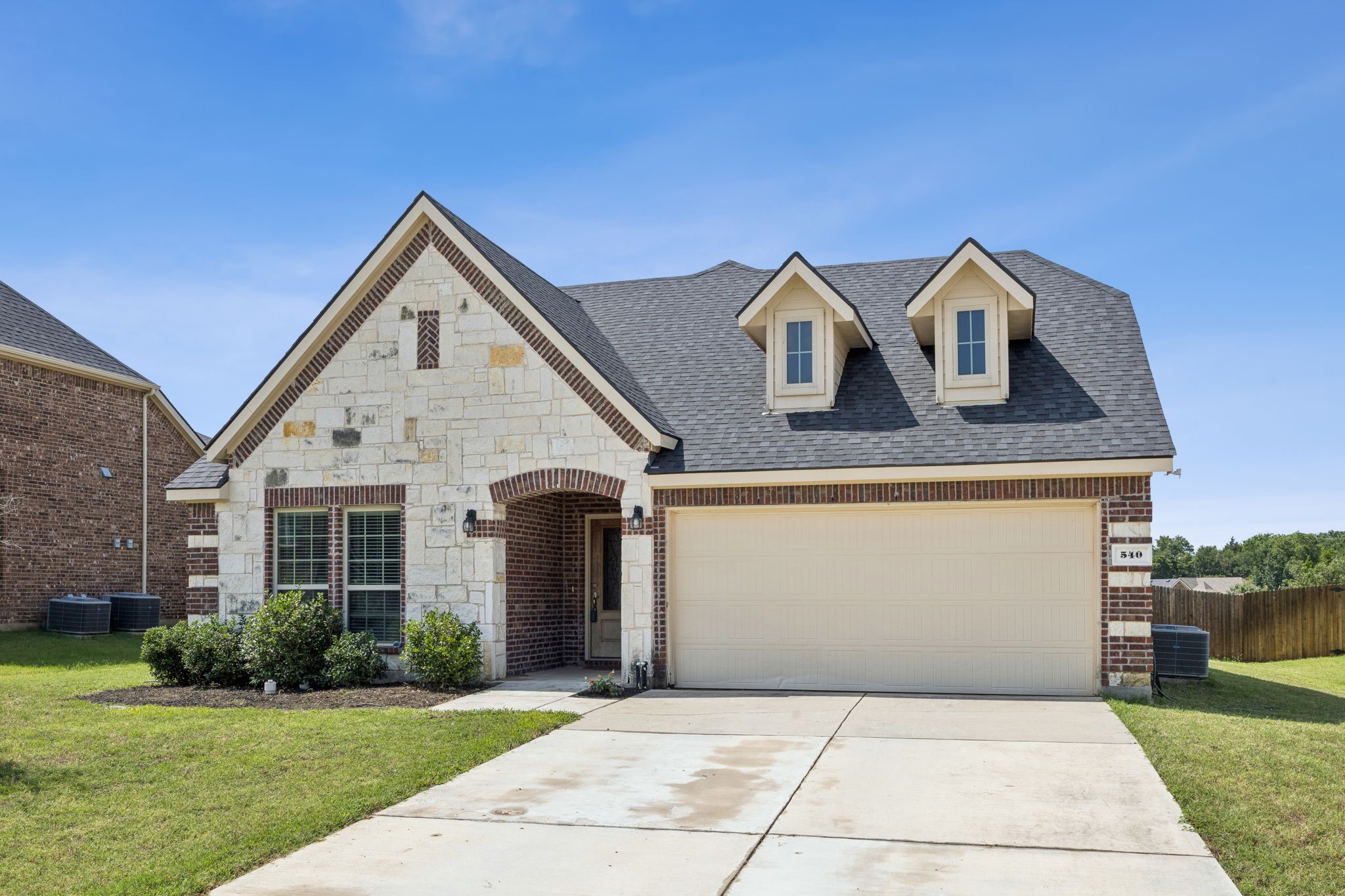 540 Winnetka Drive