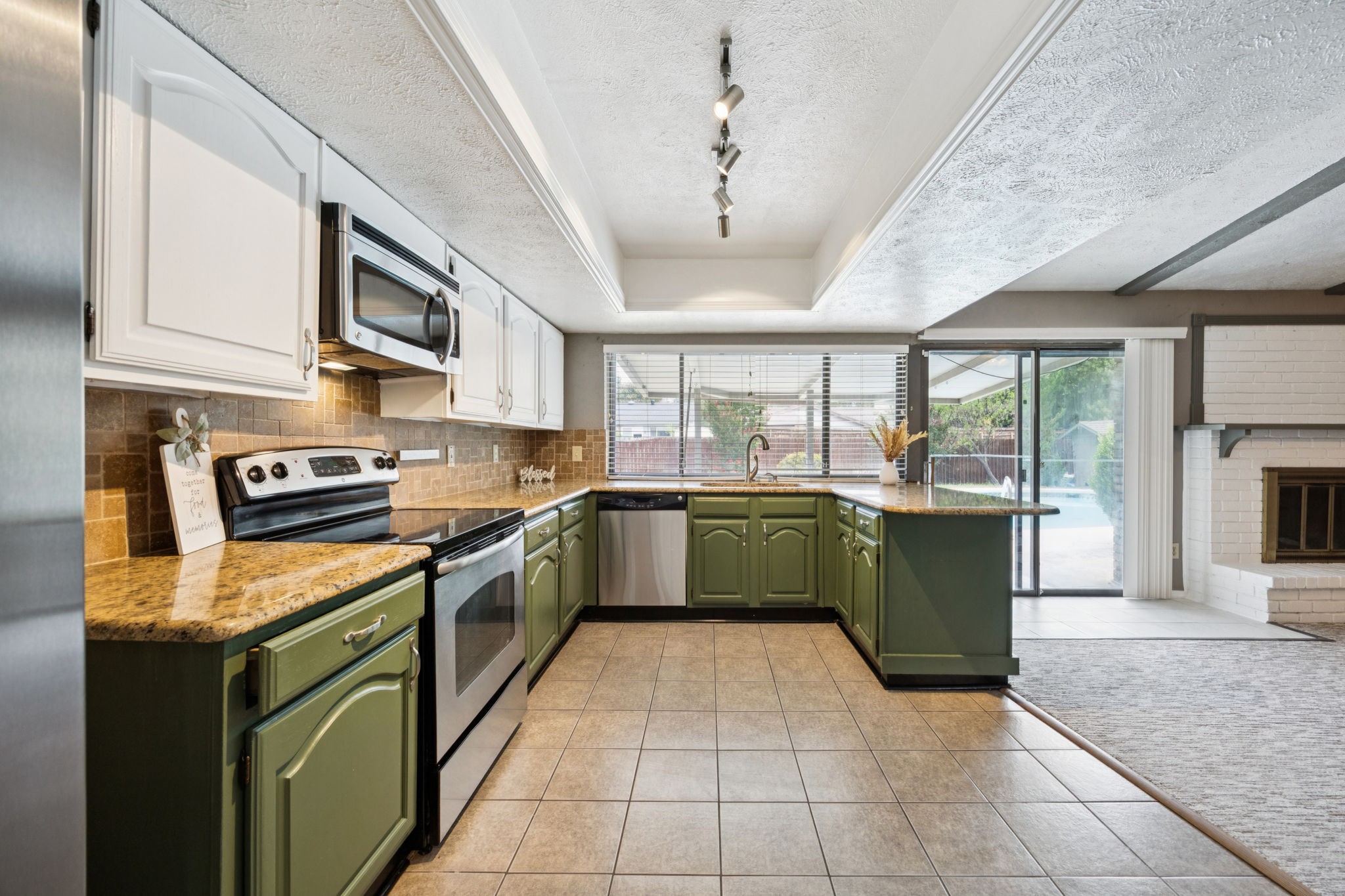 4101 Longstraw Drive