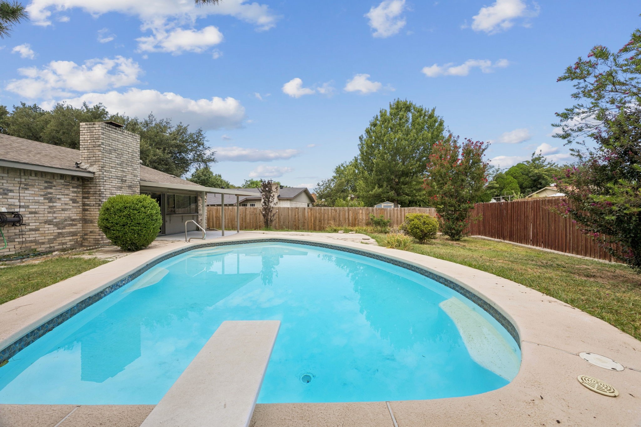 4101 Longstraw Drive