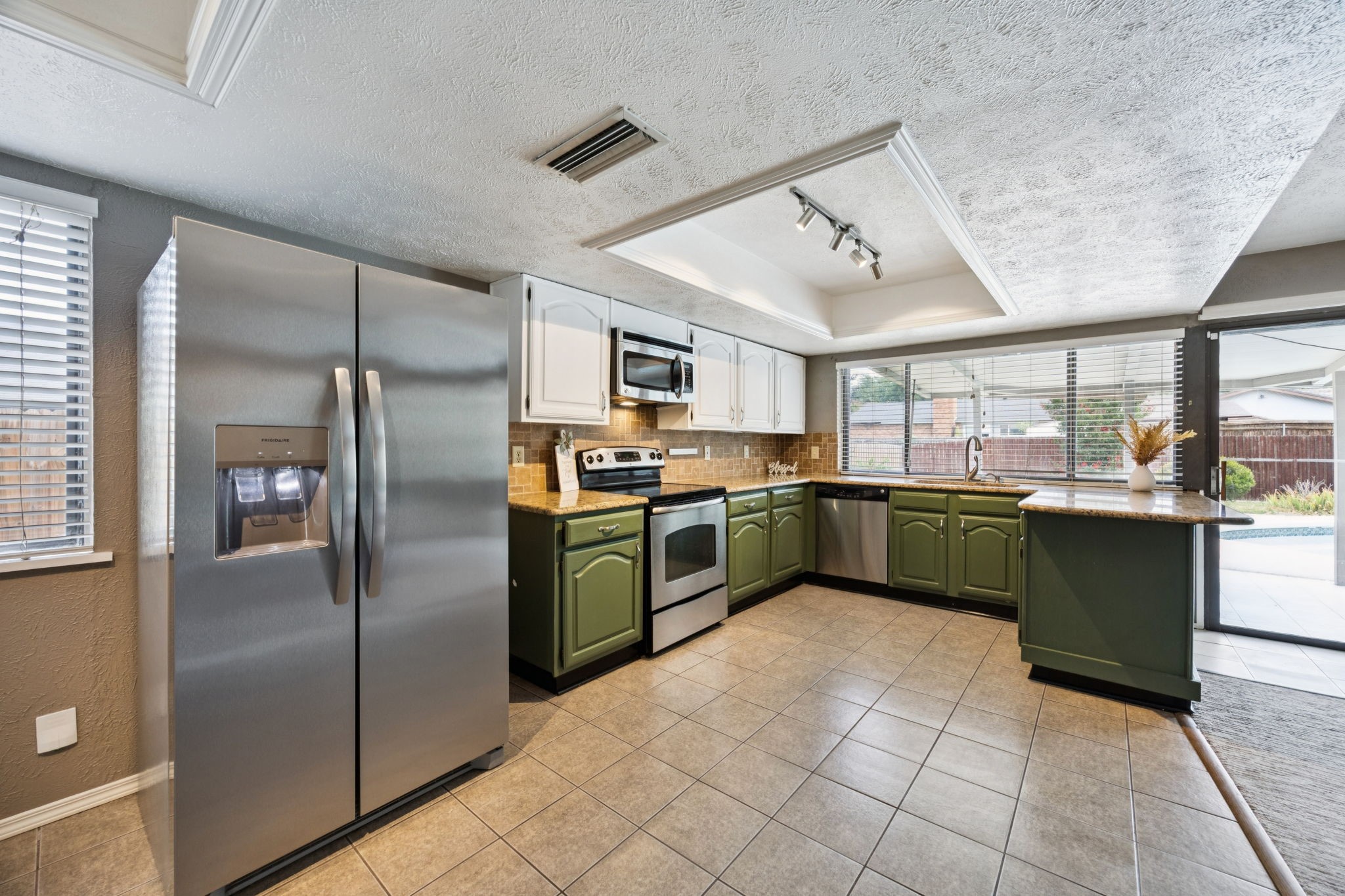 4101 Longstraw Drive