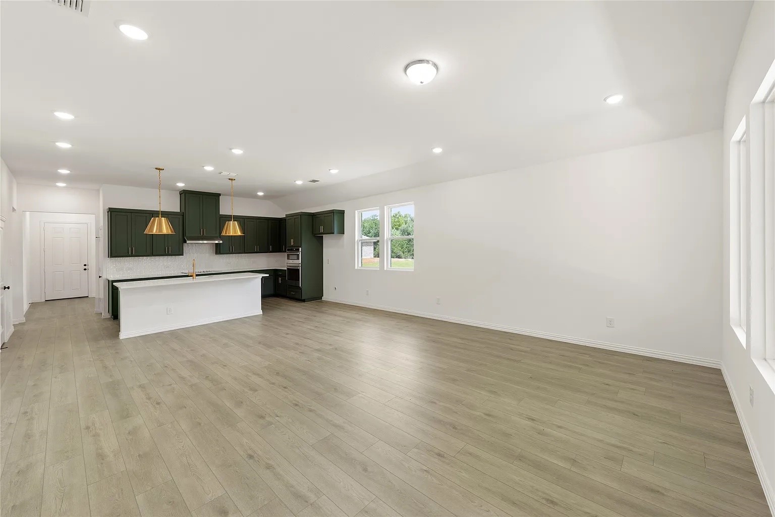 2121 Williams Road