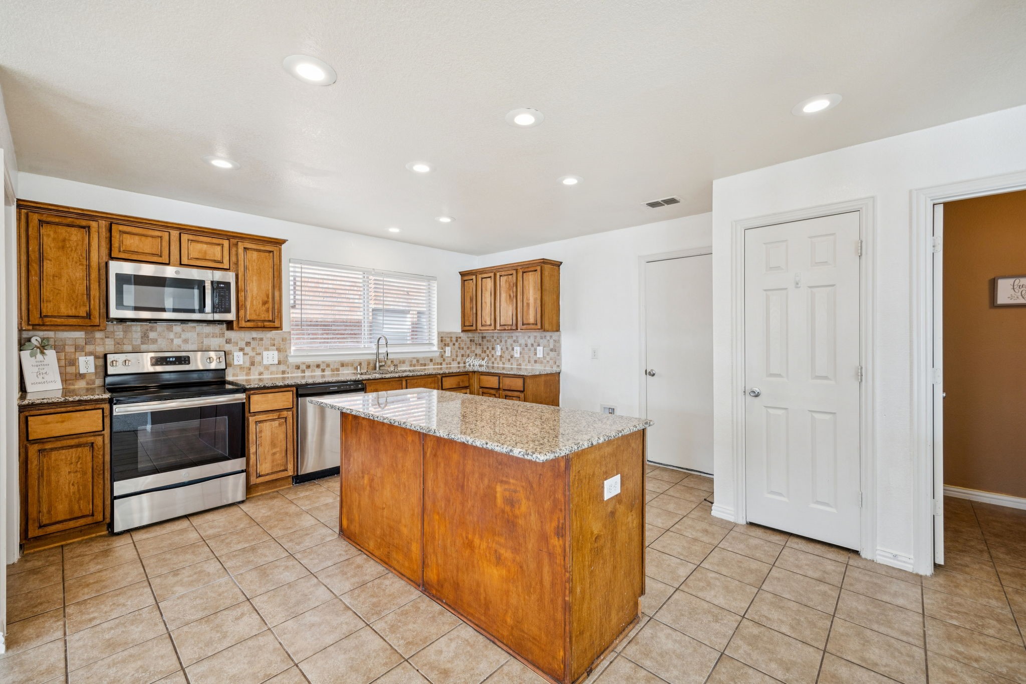 301 Highland Park Lane