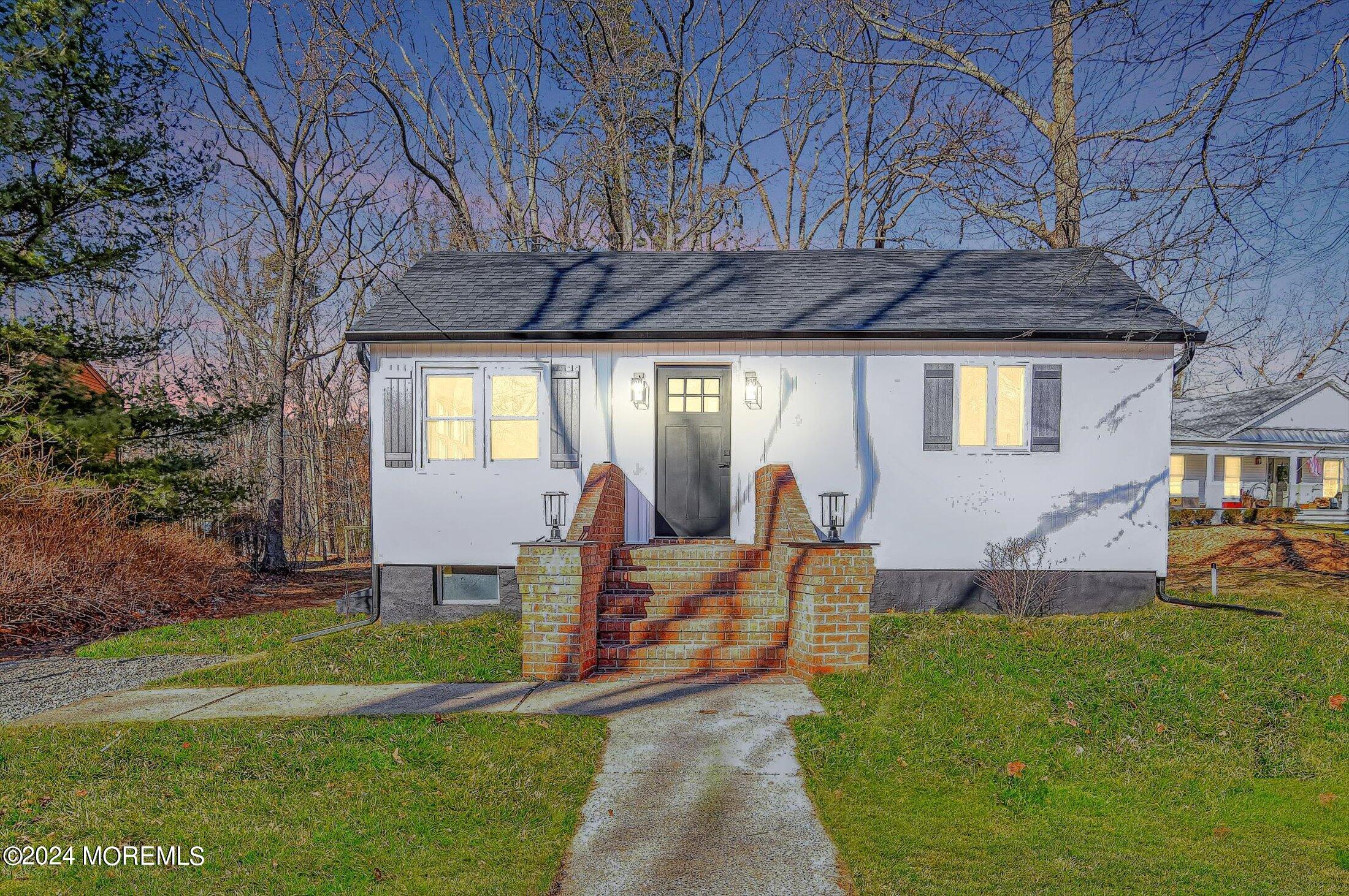 6 Willow Avenue