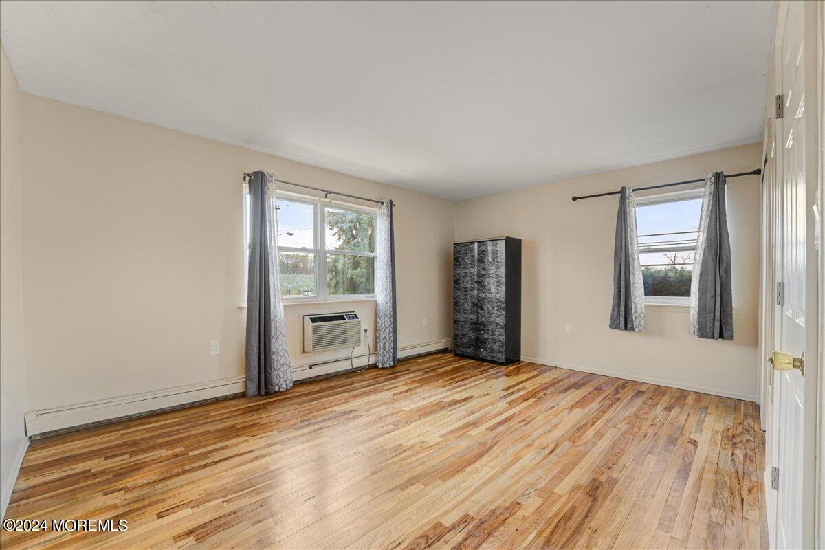 400 Cranbury Road, 15