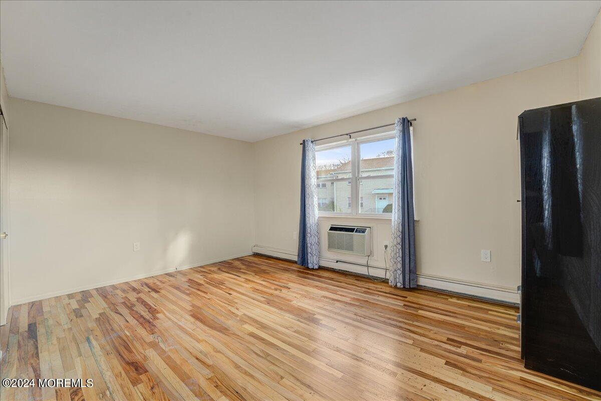 400 Cranbury Road, 15