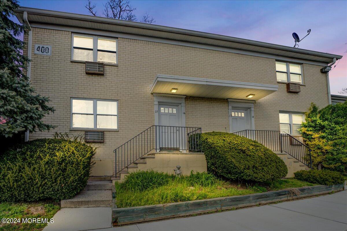 400 Cranbury Road, 15
