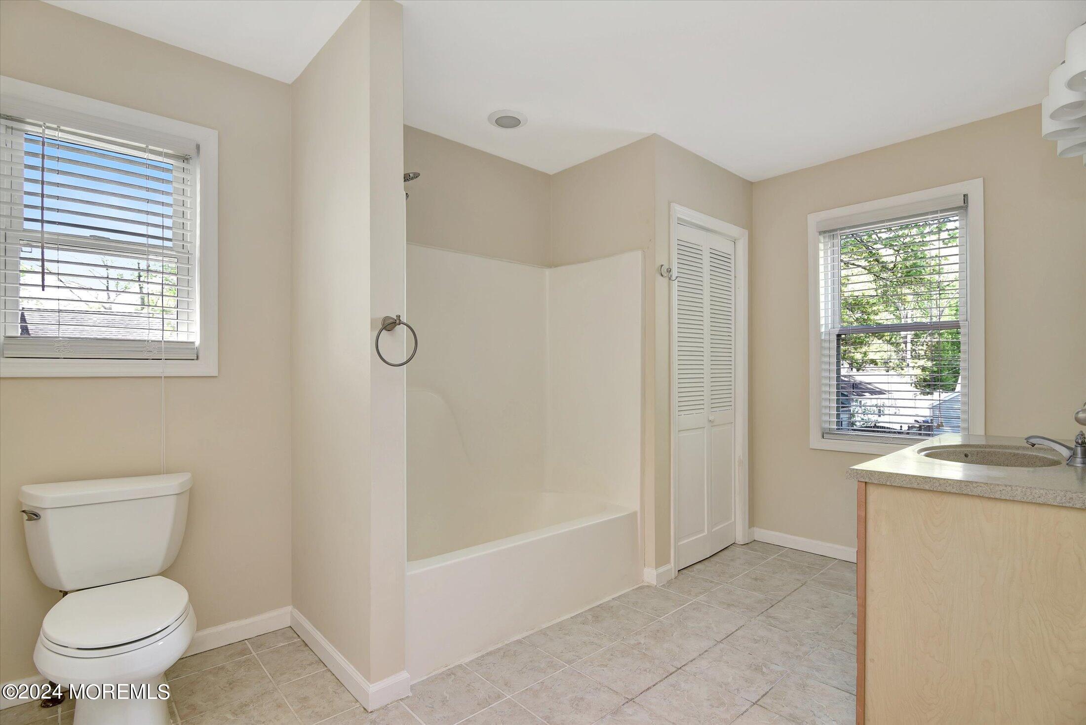 123 Ocean Avenue