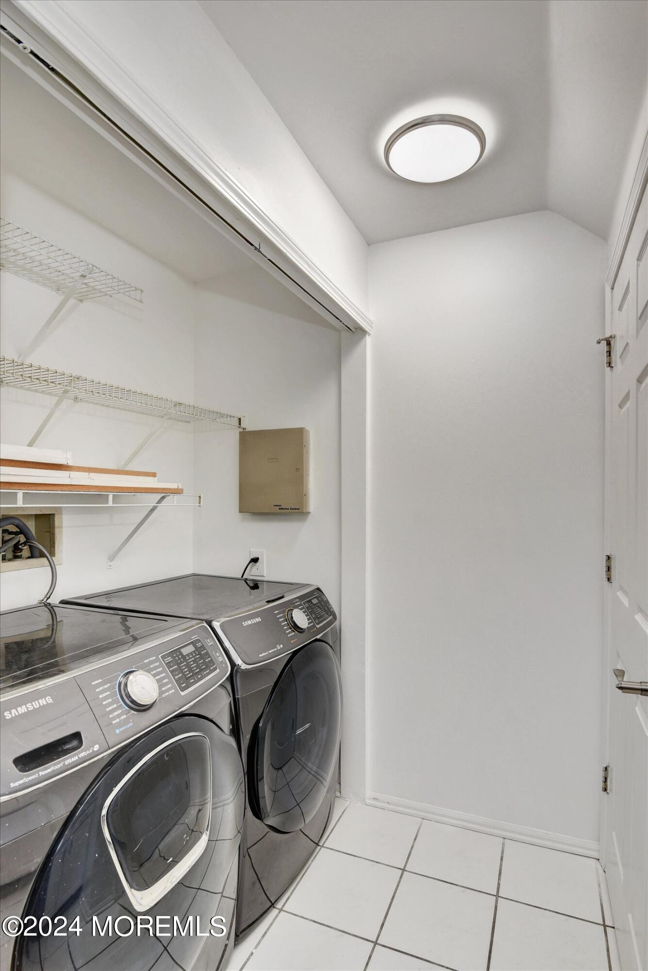 1703 Ridgeview Court, 1703