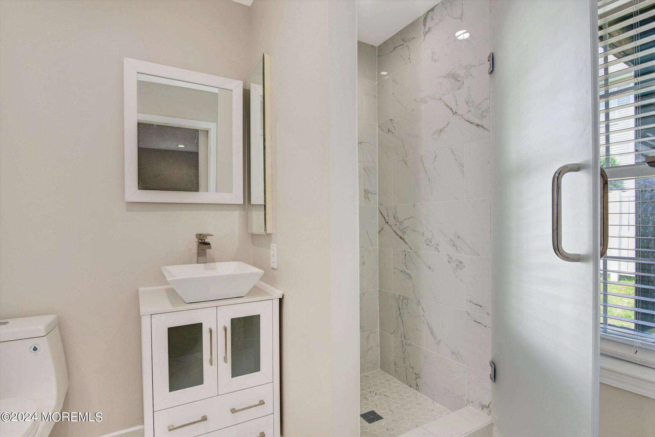 1703 Ridgeview Court, 1703