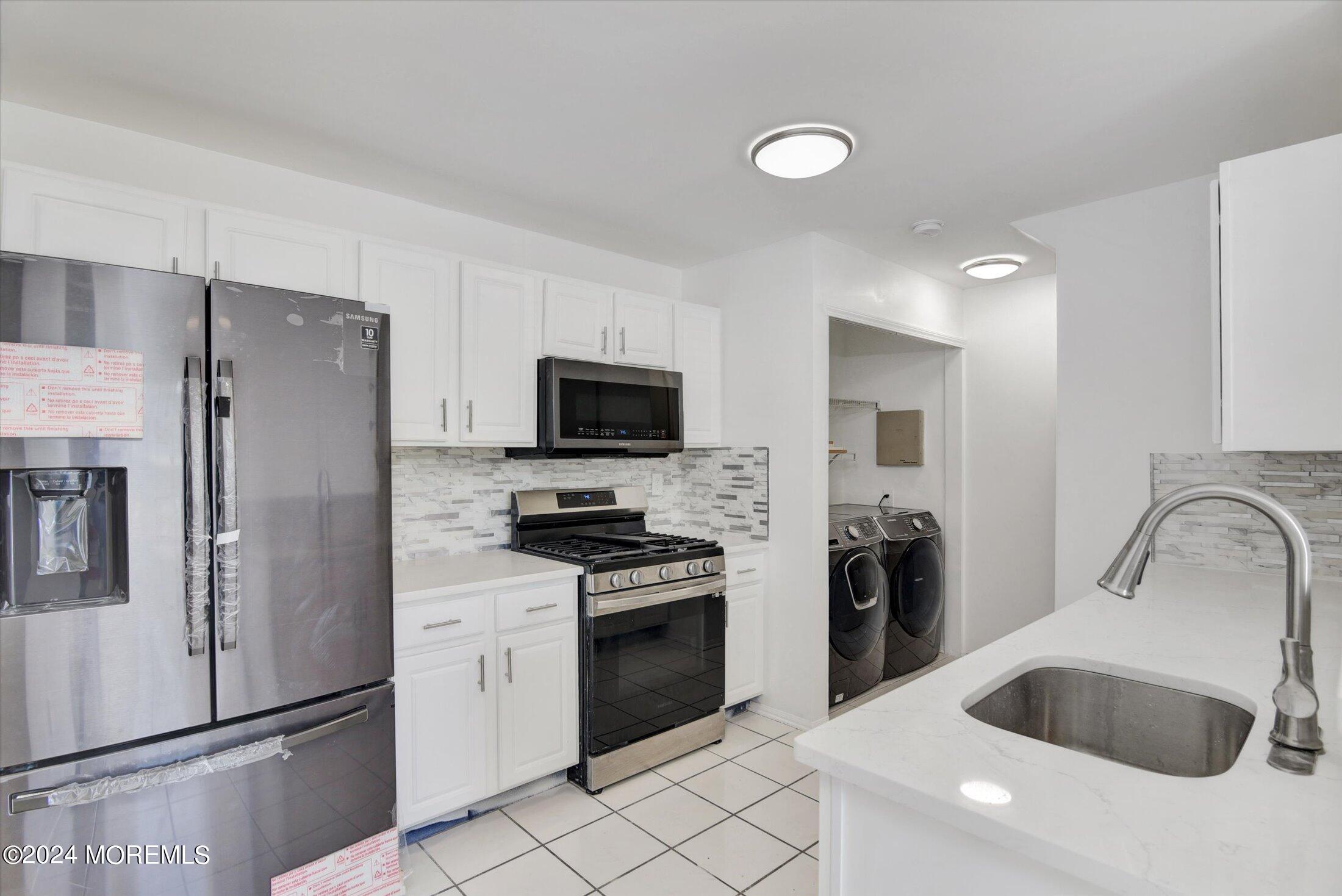 1703 Ridgeview Court, 1703