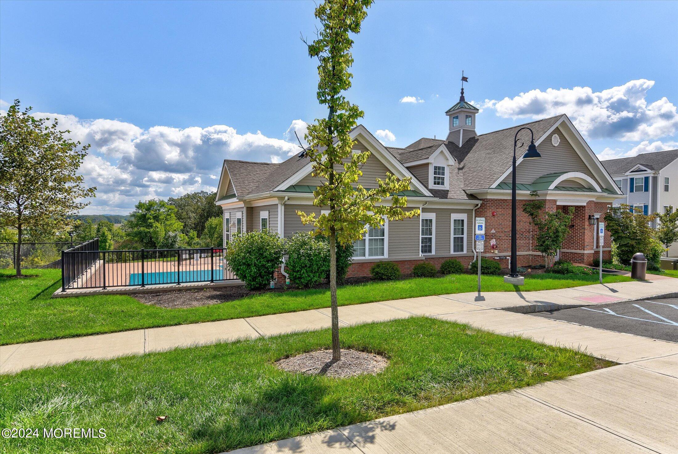 1703 Ridgeview Court, 1703