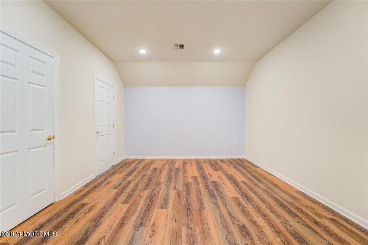 12 Shallow Brook Road