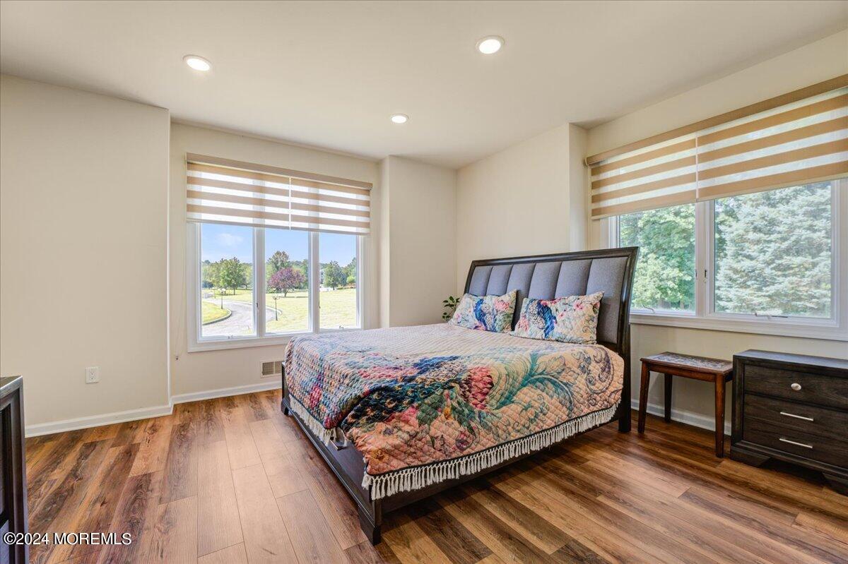 12 Shallow Brook Road