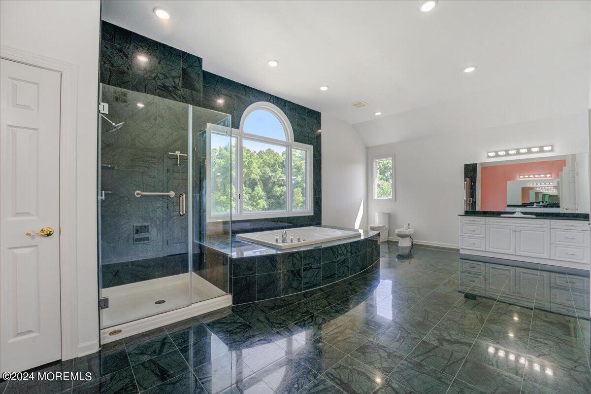 12 Shallow Brook Road