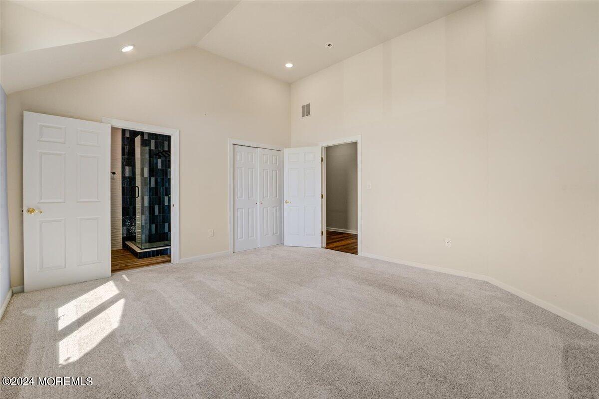 12 Shallow Brook Road