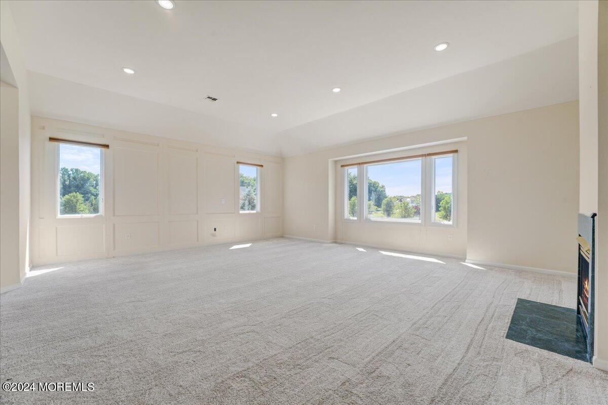 12 Shallow Brook Road