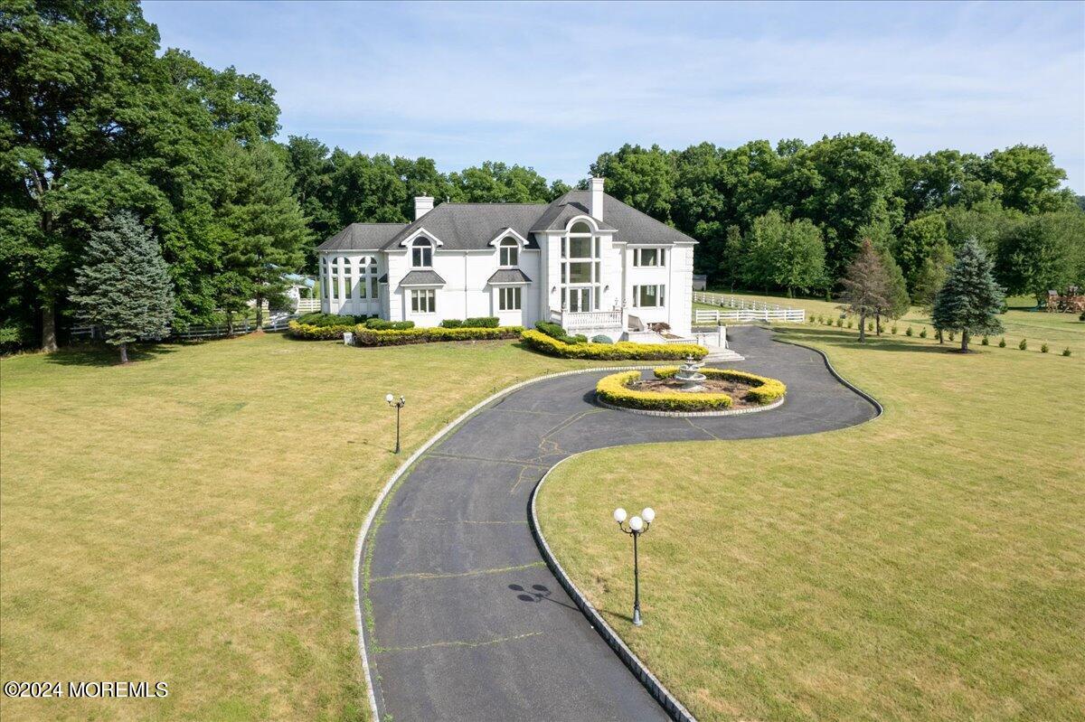 12 Shallow Brook Road