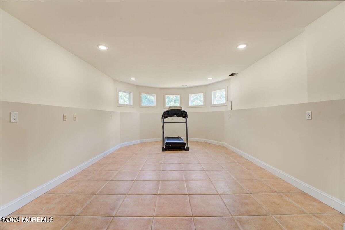 12 Shallow Brook Road