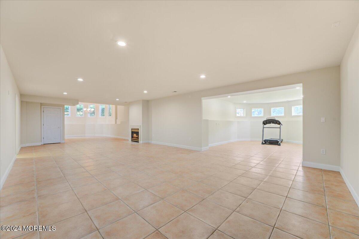 12 Shallow Brook Road