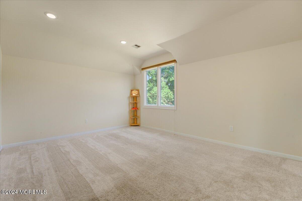 12 Shallow Brook Road