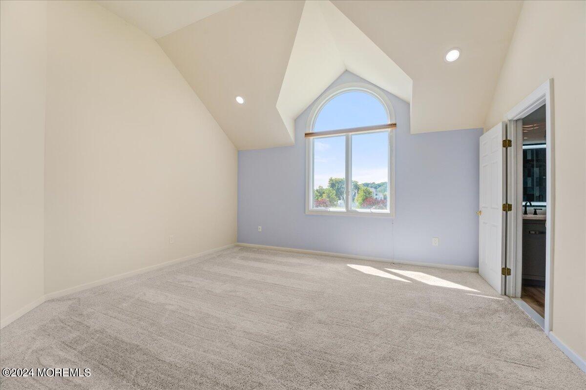 12 Shallow Brook Road