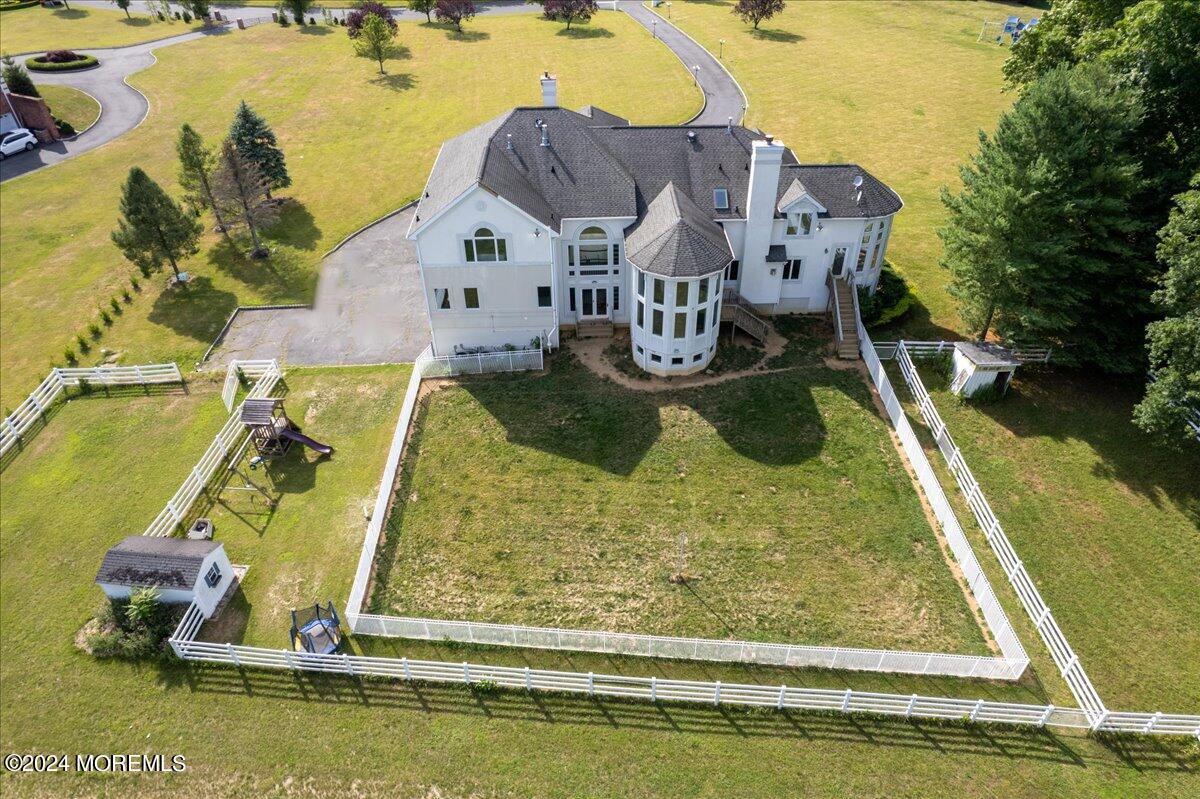 12 Shallow Brook Road