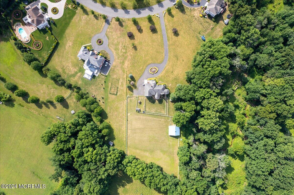 12 Shallow Brook Road