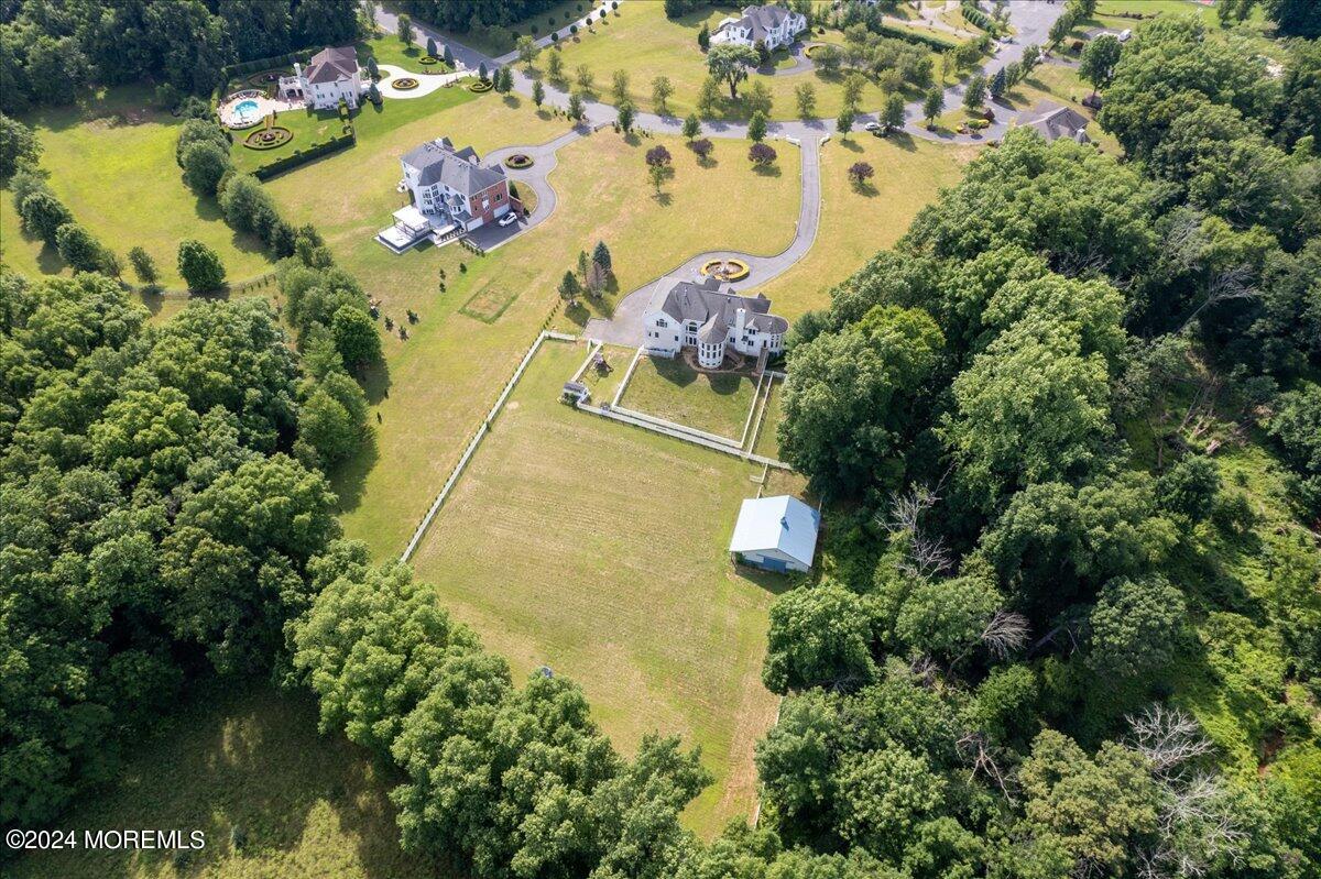 12 Shallow Brook Road