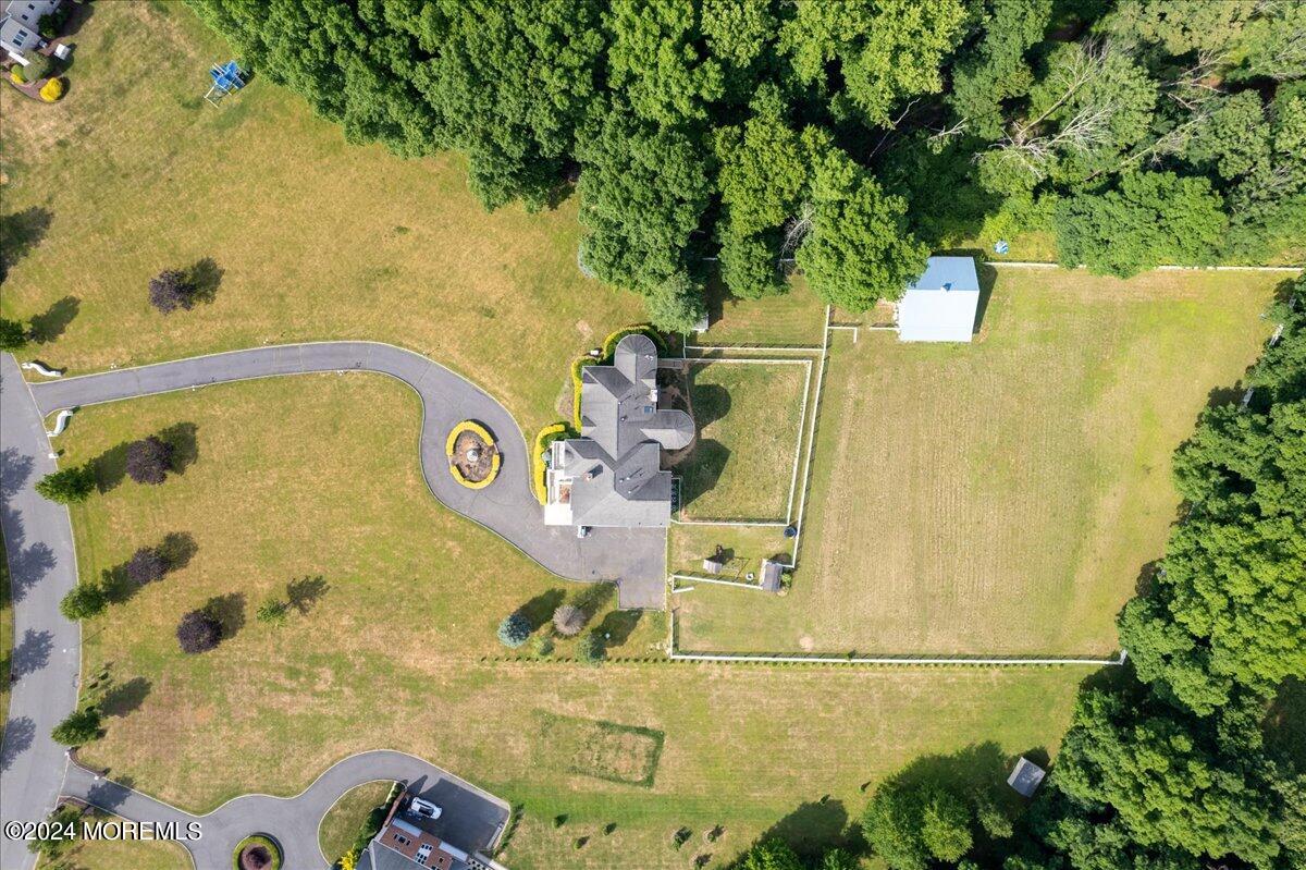 12 Shallow Brook Road