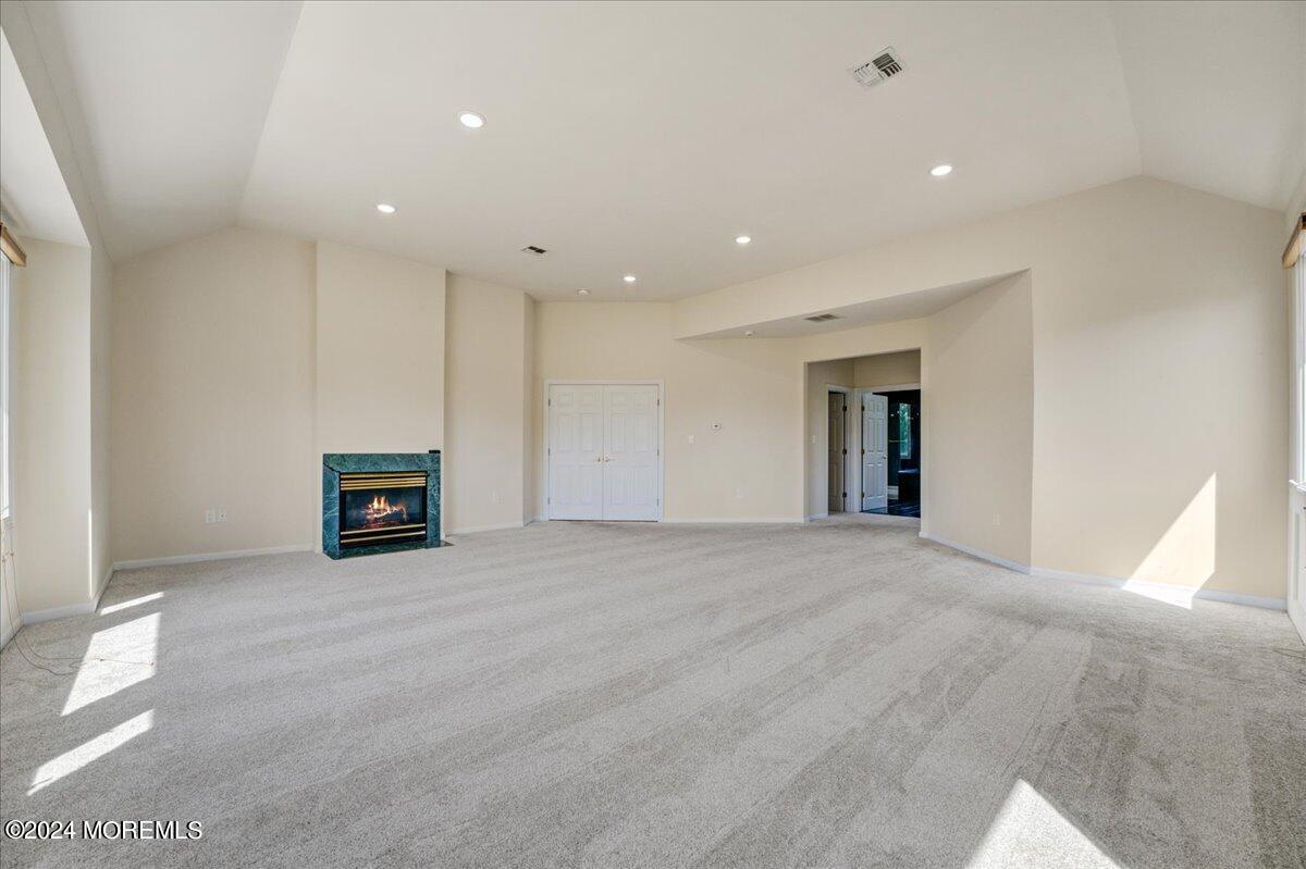 12 Shallow Brook Road