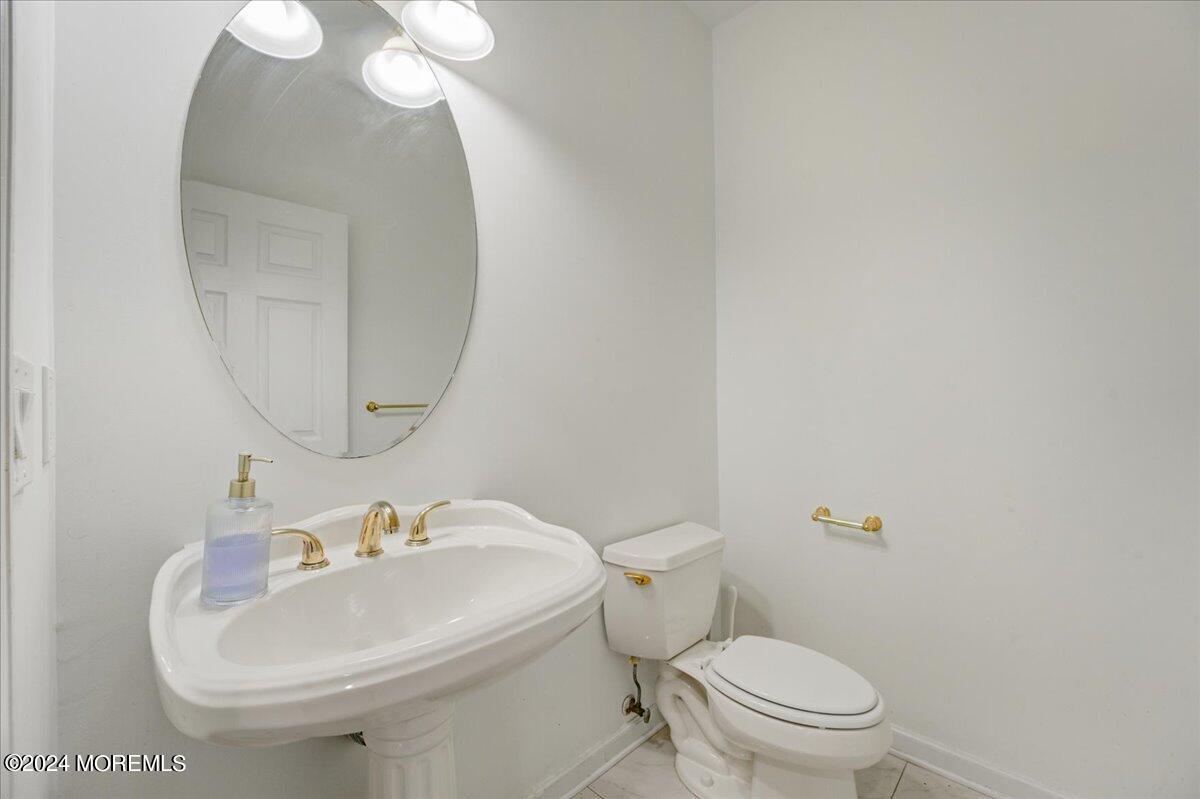 12 Shallow Brook Road