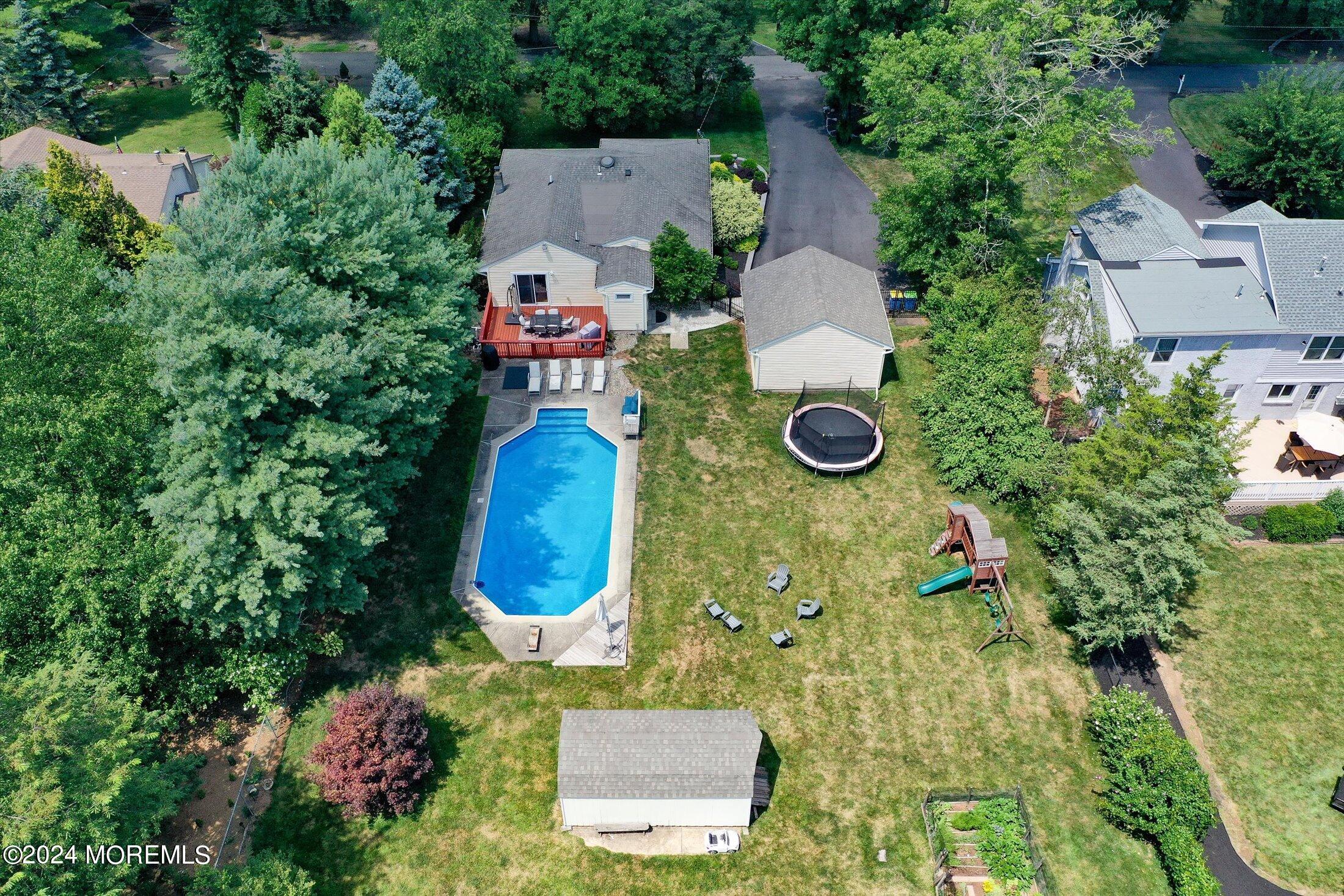 39 North Avenue