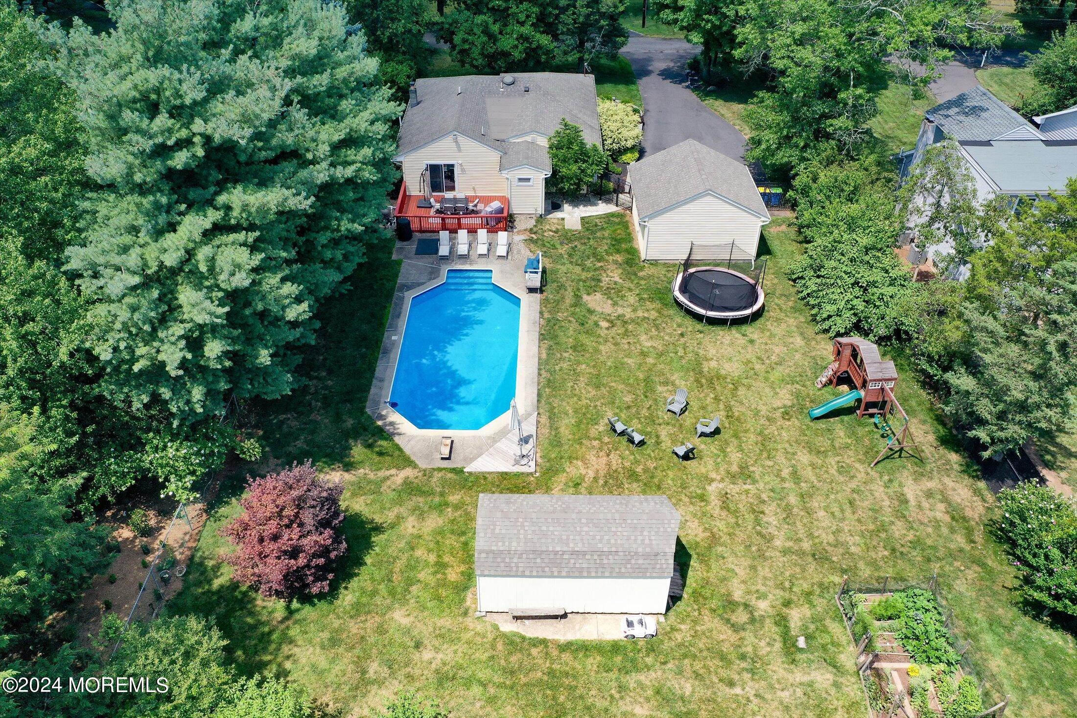 39 North Avenue