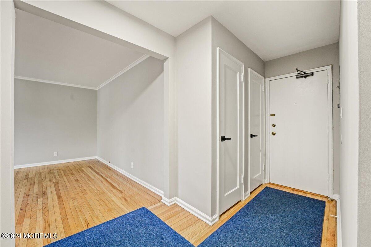 349 Bloomfield Avenue, 25